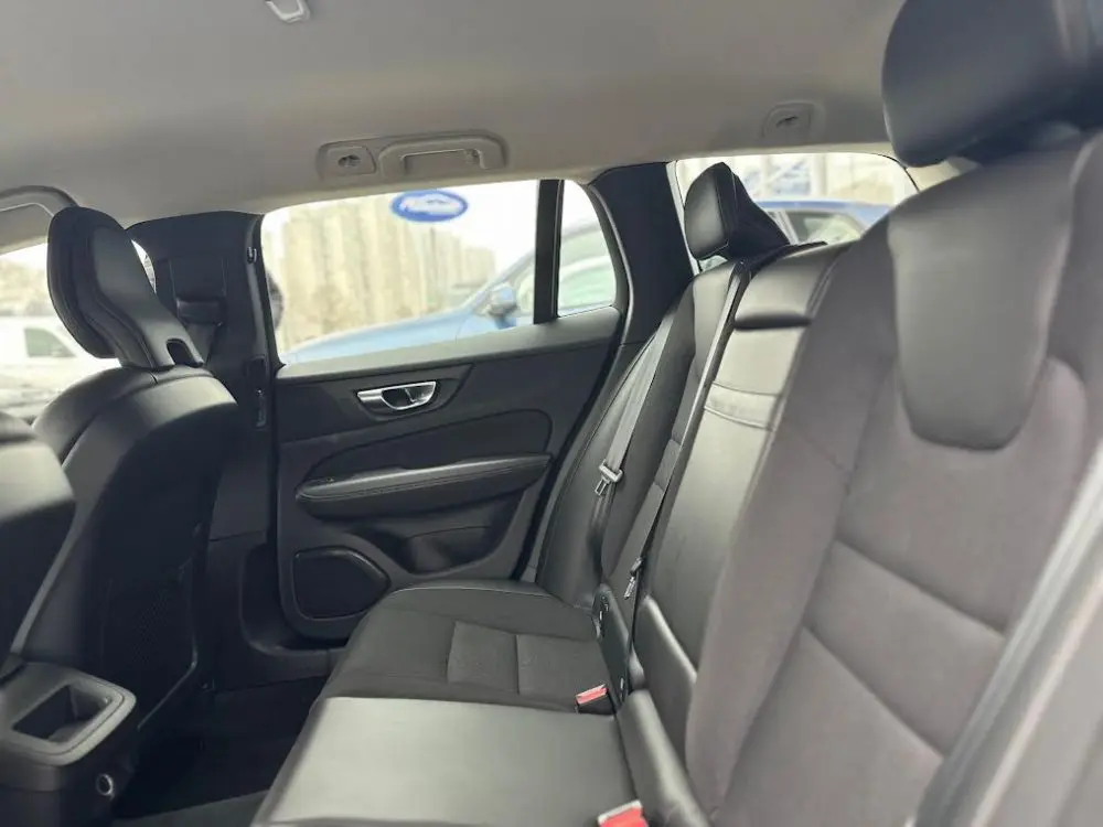 VOLVO V60 D3 - 16
