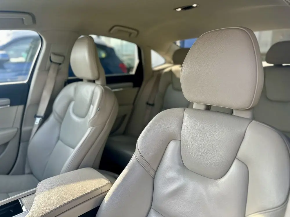 VOLVO S90 D3 MOMENTUM - 11