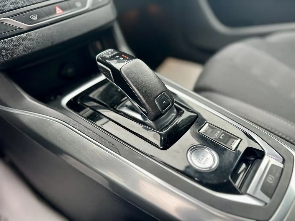 PEUGEOT 308 1.5HDI SW AUT - 15