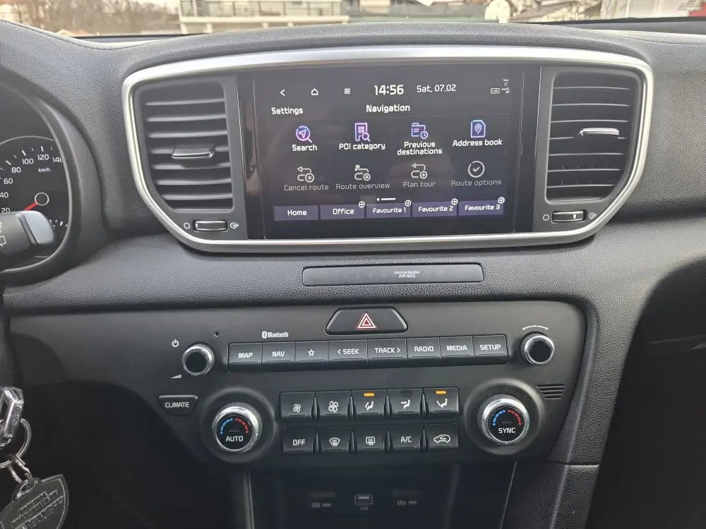 KIA SPORTAGE 1.6 CRDI BUSINESS AUT - 16