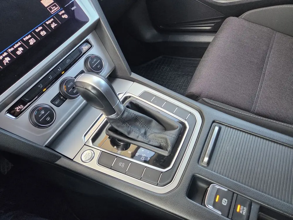 Volkswagen Passat 2.0 TDI DSG - 14