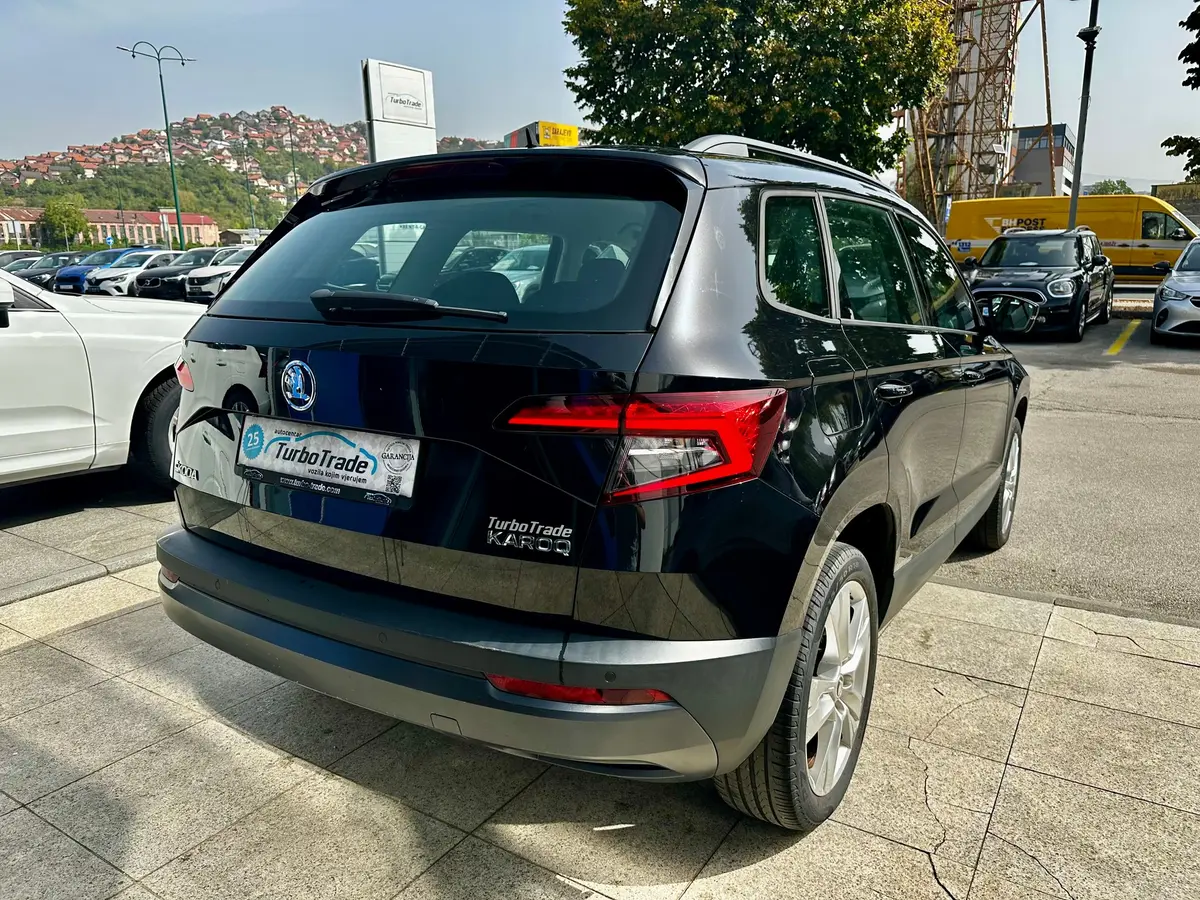 ŠKODA KAROQ 1.6 TDI DSG Business Line - 8