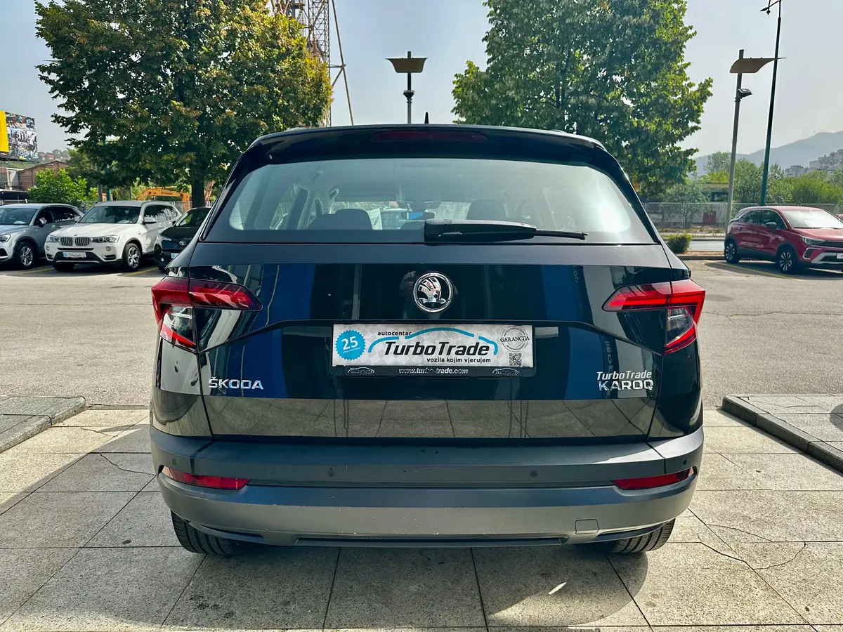 ŠKODA KAROQ 1.6 TDI DSG Business Line - 7