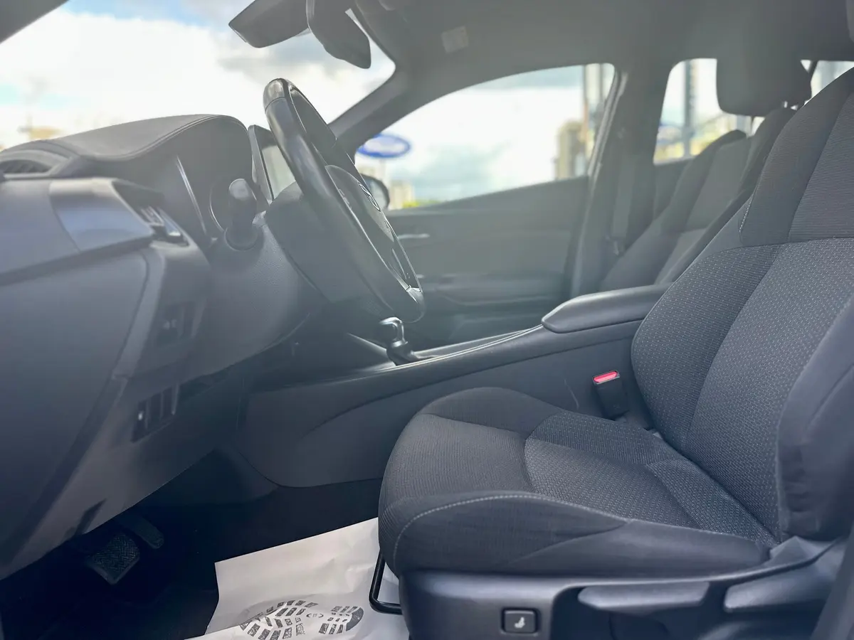 TOYOTA C-HR 1.8 E-CVT BUSINESS HYBRID - 10