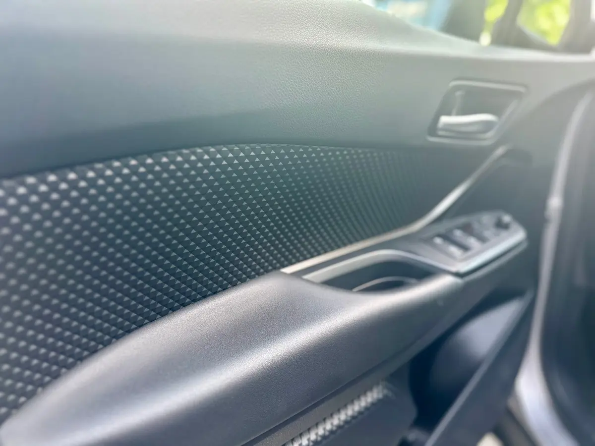 TOYOTA C-HR 1.8 E-CVT BUSINESS HYBRID - 9