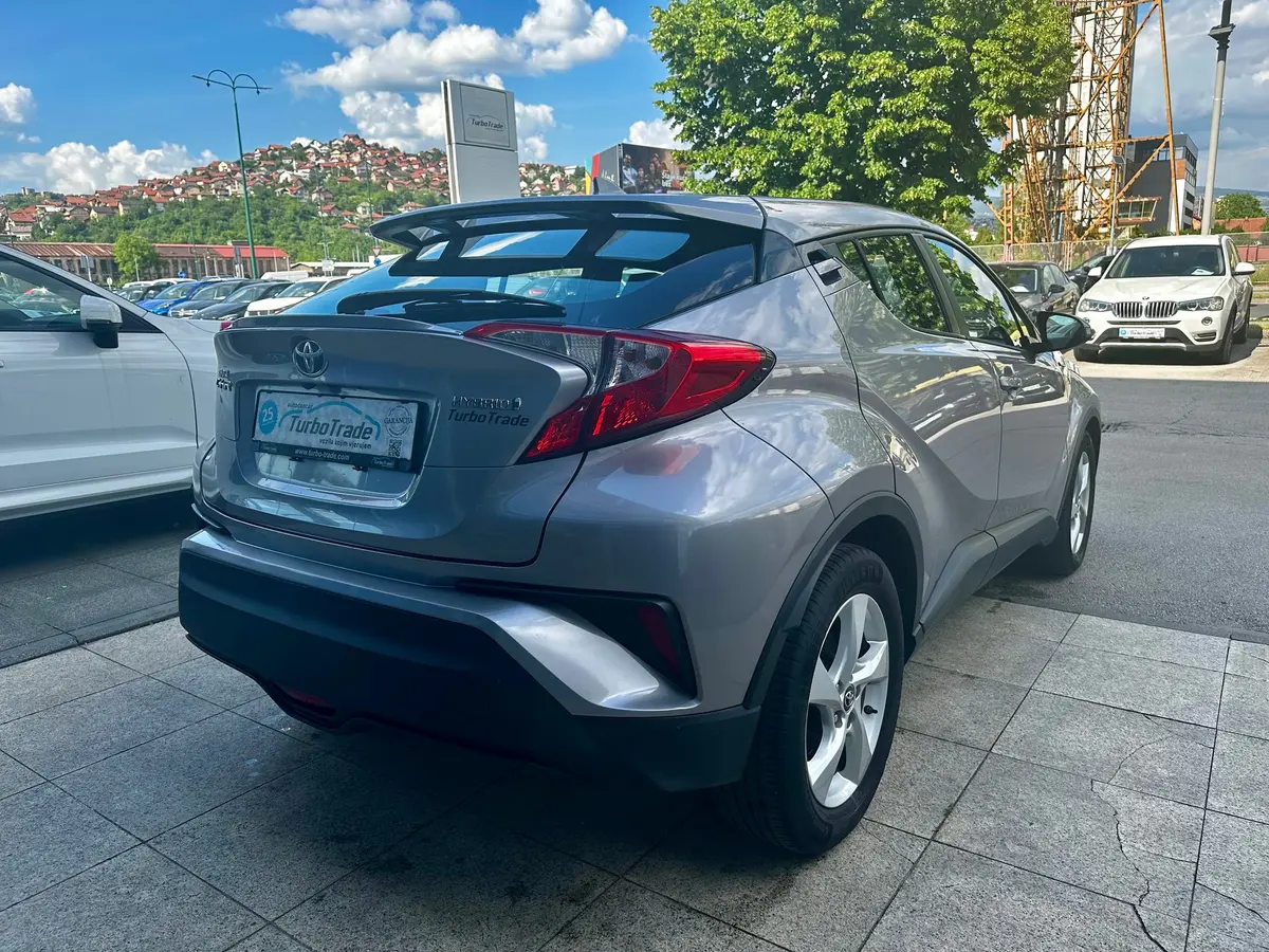 TOYOTA C-HR 1.8 E-CVT BUSINESS HYBRID - 8
