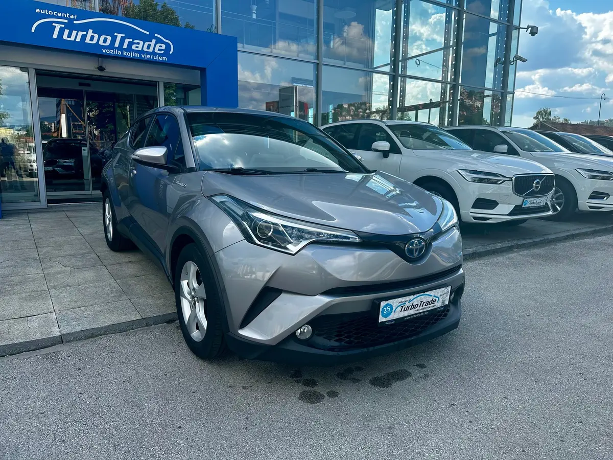 TOYOTA C-HR 1.8 E-CVT BUSINESS HYBRID