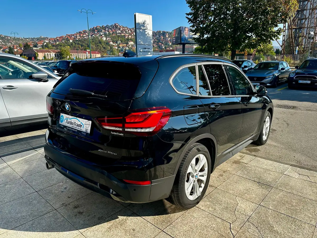 BMW X1 X-DRIVE 25E BUSINESS 54km dometa. - 8