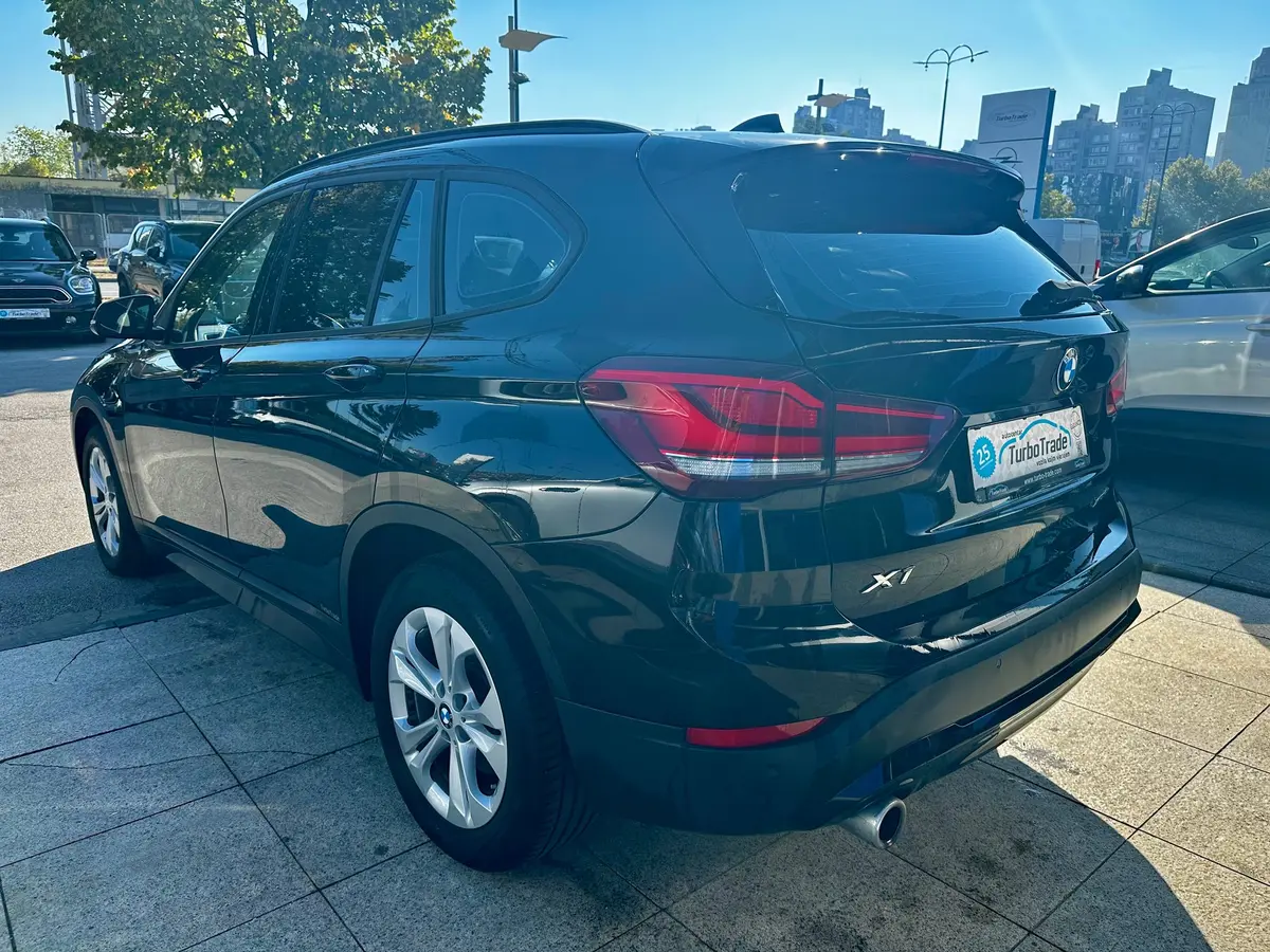 BMW X1 X-DRIVE 25E BUSINESS 54km dometa. - 6