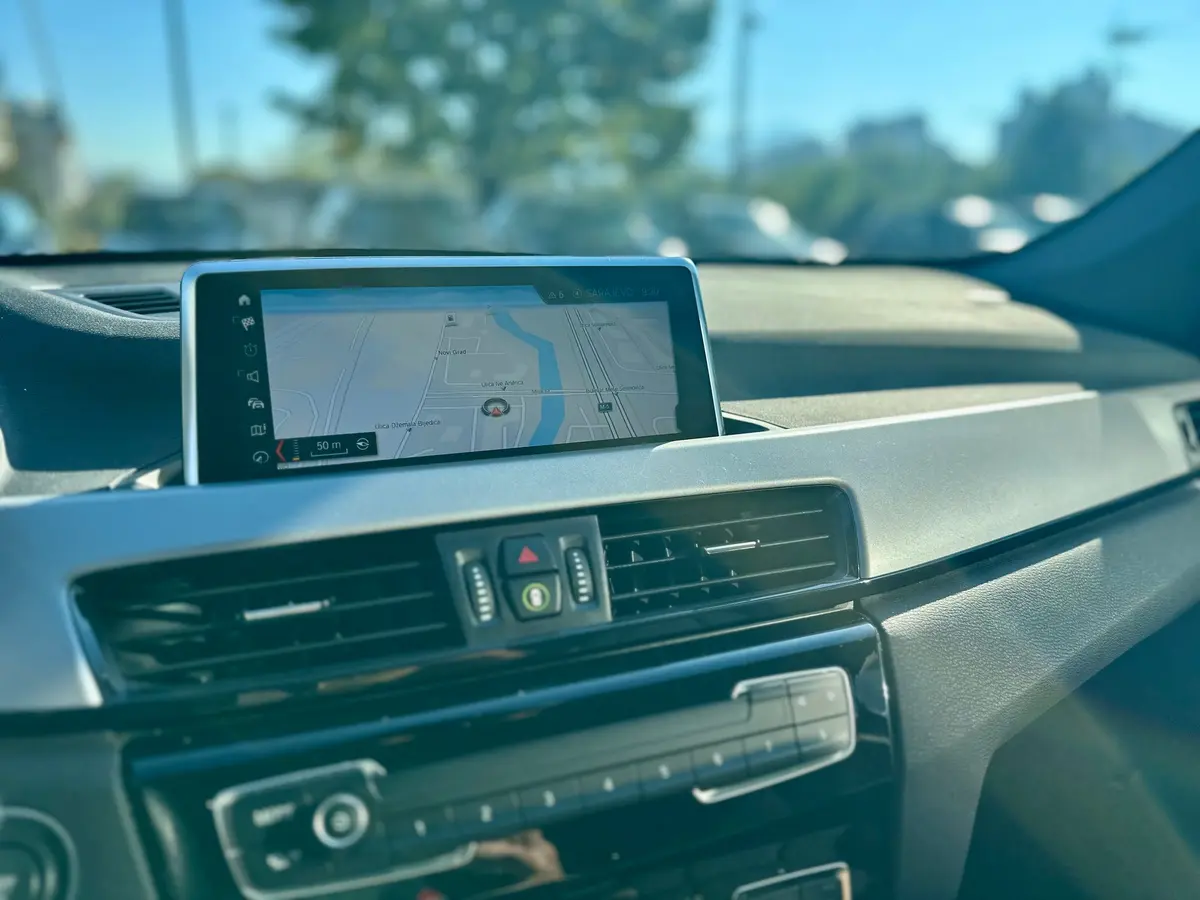 BMW X1 X-DRIVE 25E BUSINESS 54km dometa. - 14