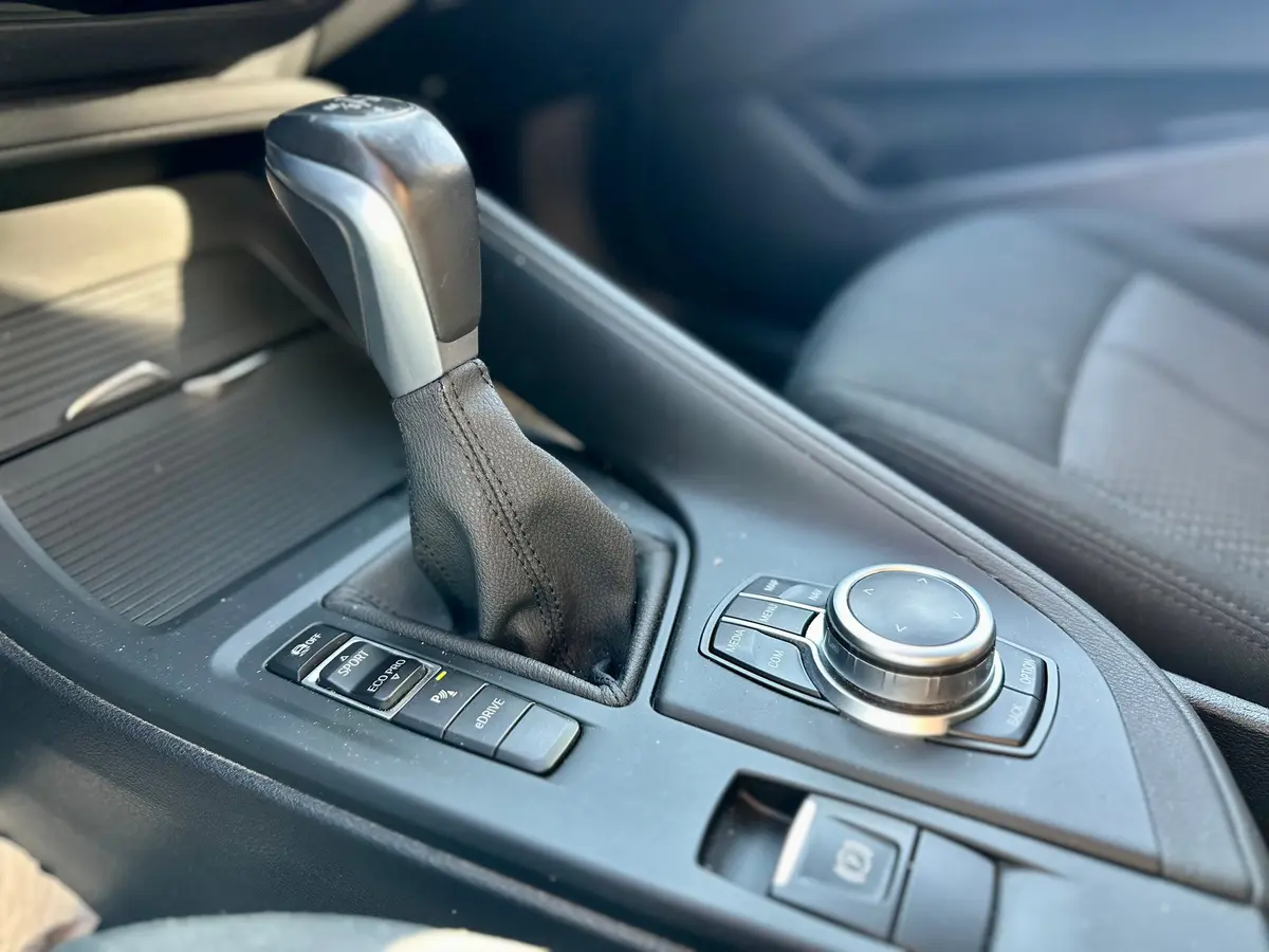 BMW X1 X-DRIVE 25E BUSINESS 54km dometa. - 16