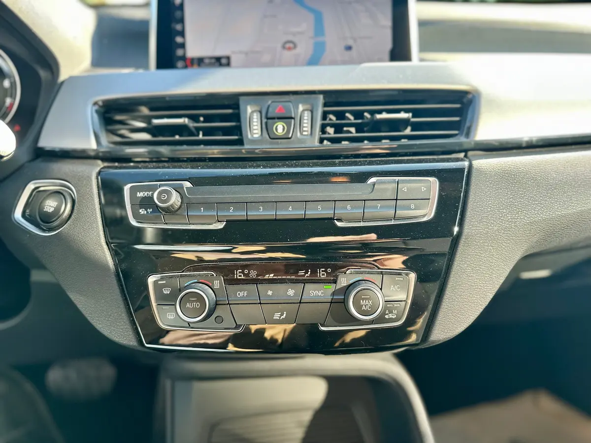 BMW X1 X-DRIVE 25E BUSINESS 54km dometa. - 15