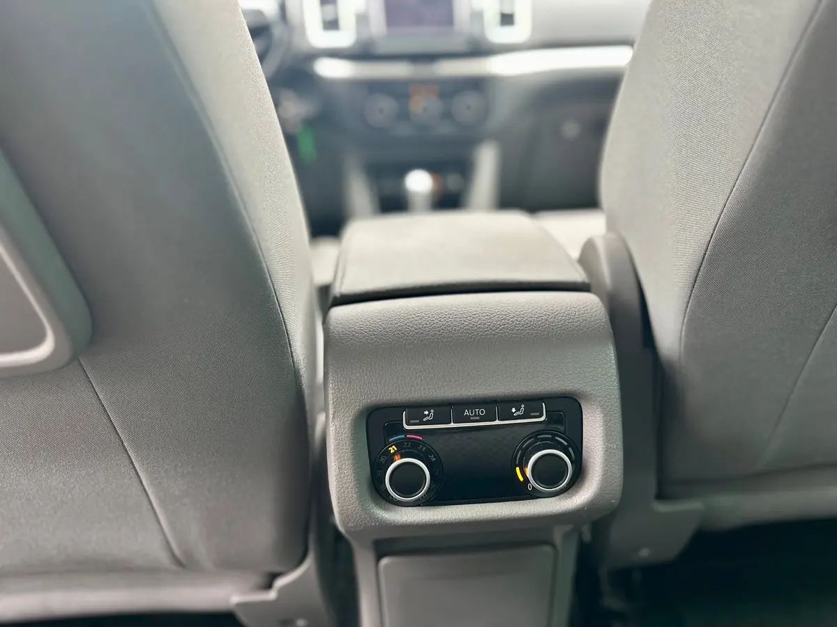 Seat Alhambra 2.0 TDI DSG - 17