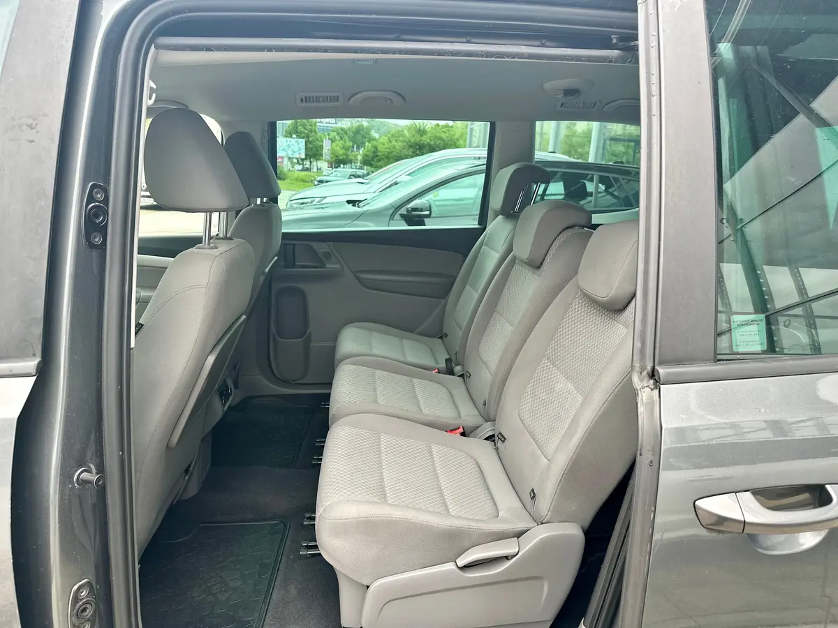 Seat Alhambra 2.0 TDI DSG - 18