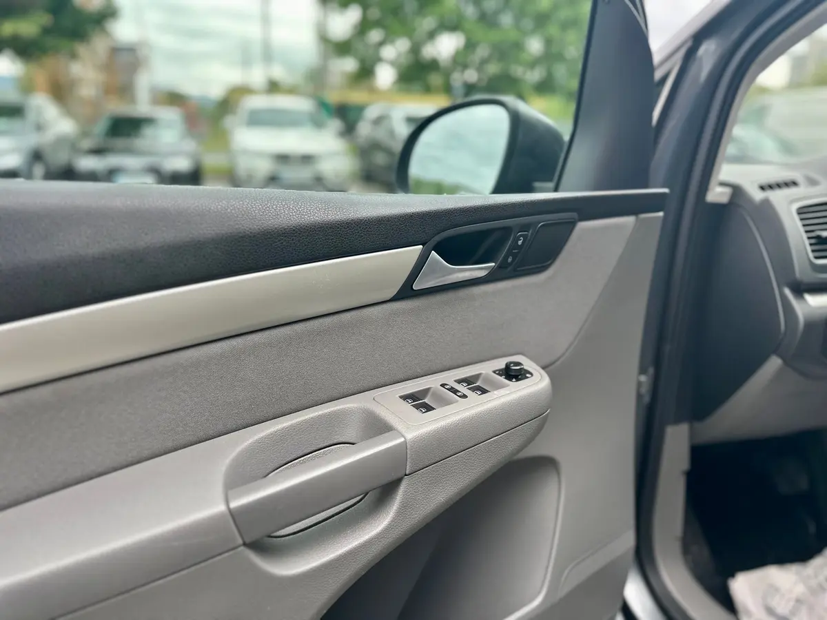 Seat Alhambra 2.0 TDI DSG - 9