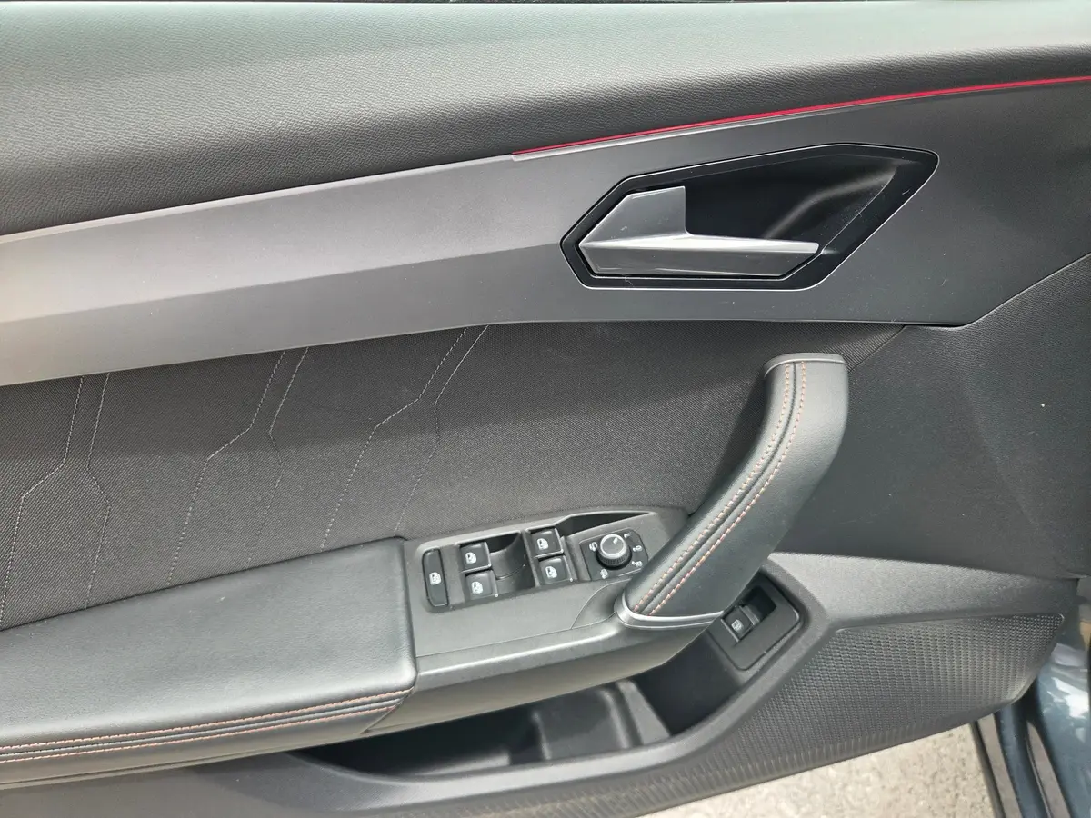 Cupra Formentor 1.4 e-HYBRID - 10