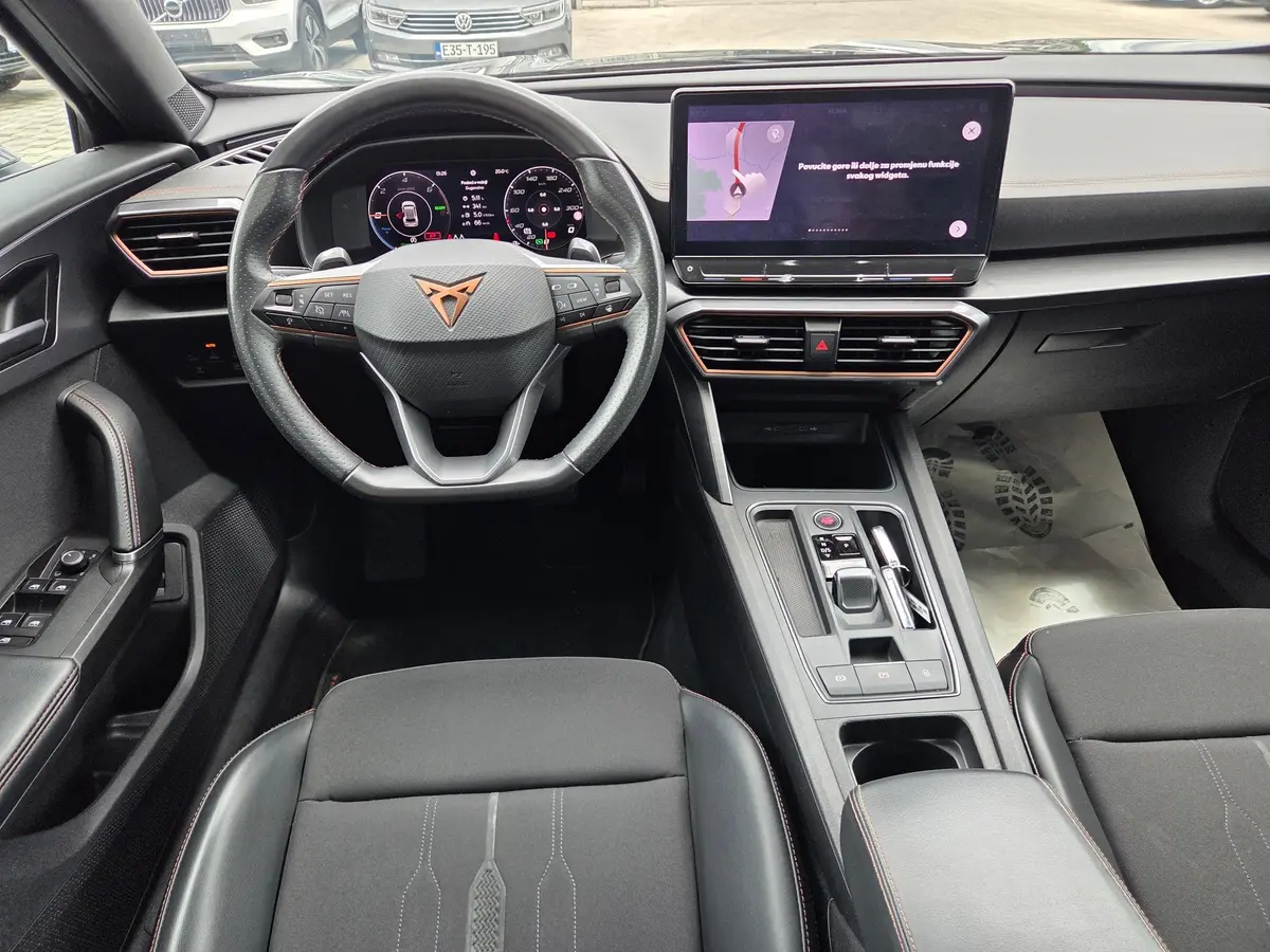 Cupra Formentor 1.4 e-HYBRID - 12
