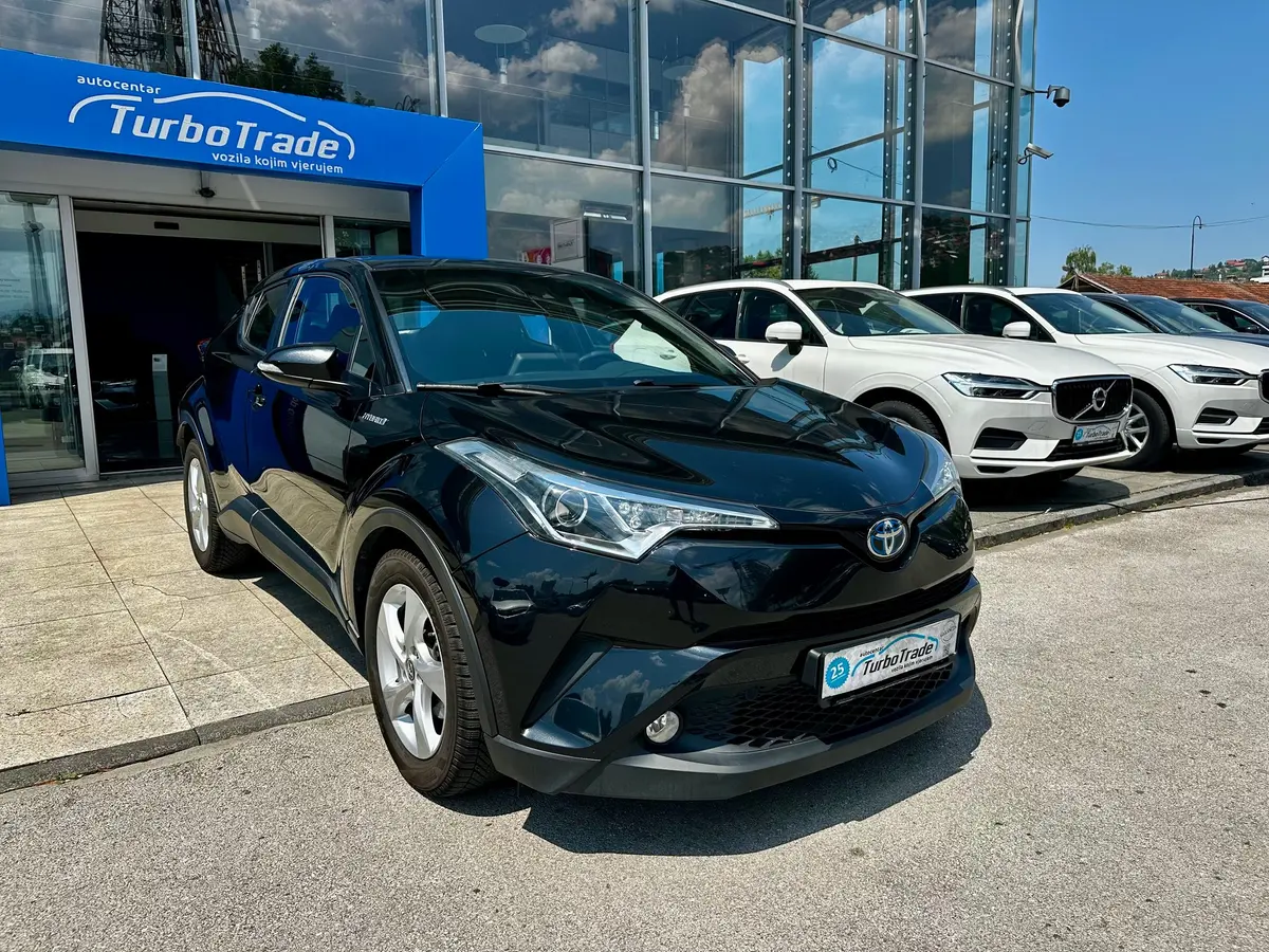 TOYOTA C-HR 1.8 E-CVT BUSINESS HYBRID