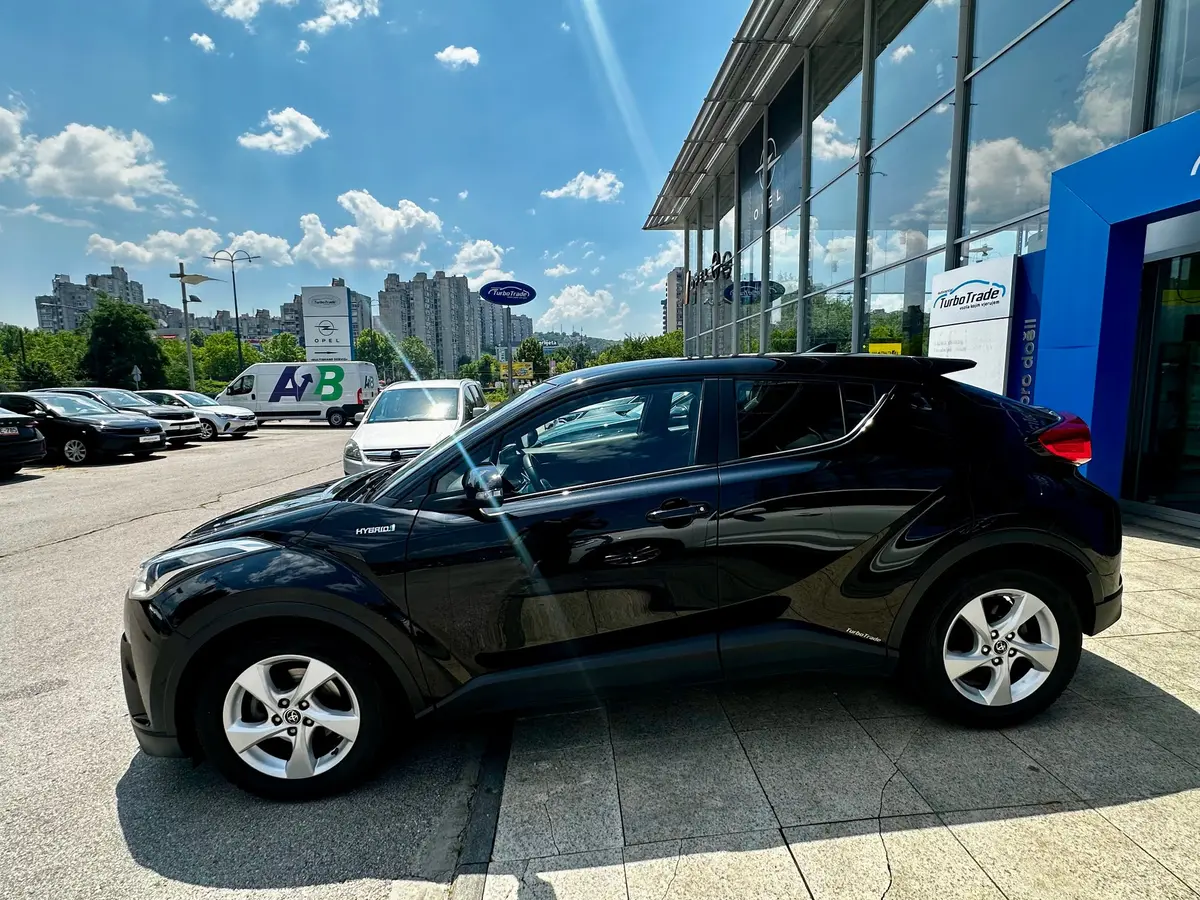 TOYOTA C-HR 1.8 E-CVT BUSINESS HYBRID - 4