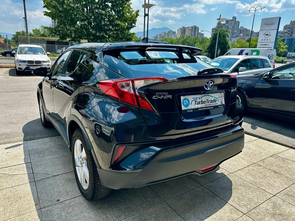 TOYOTA C-HR 1.8 E-CVT BUSINESS HYBRID - 6