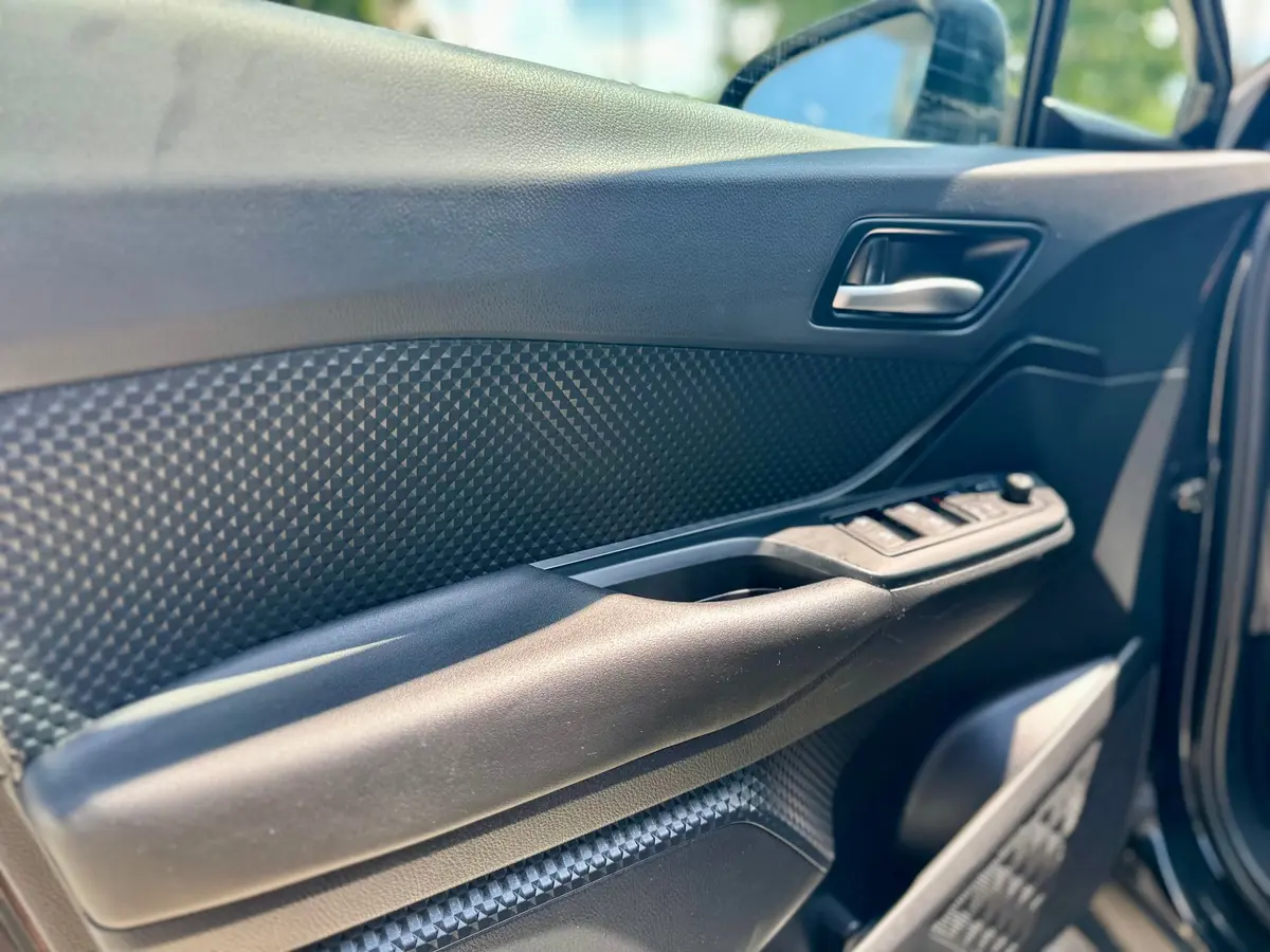 TOYOTA C-HR 1.8 E-CVT BUSINESS HYBRID - 9