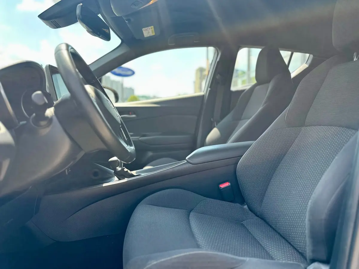 TOYOTA C-HR 1.8 E-CVT BUSINESS HYBRID - 10