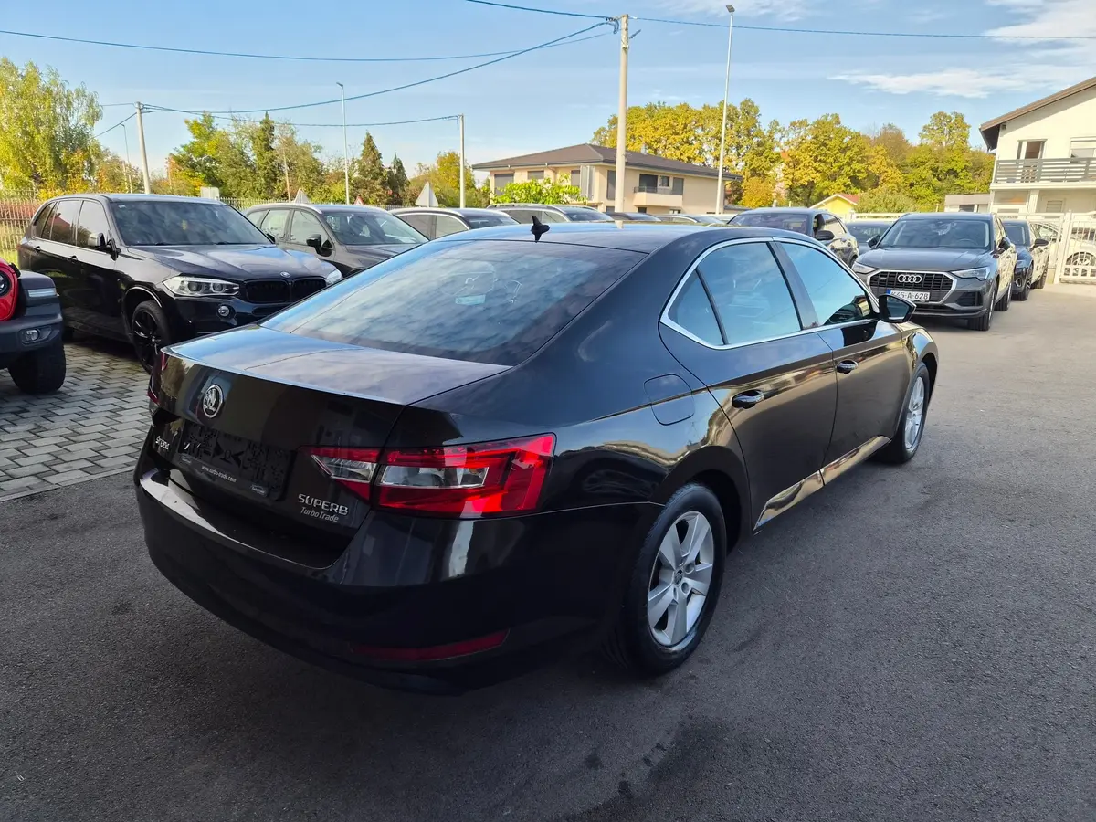 ŠKODA SUPERB 2.0TDI DSG - 7