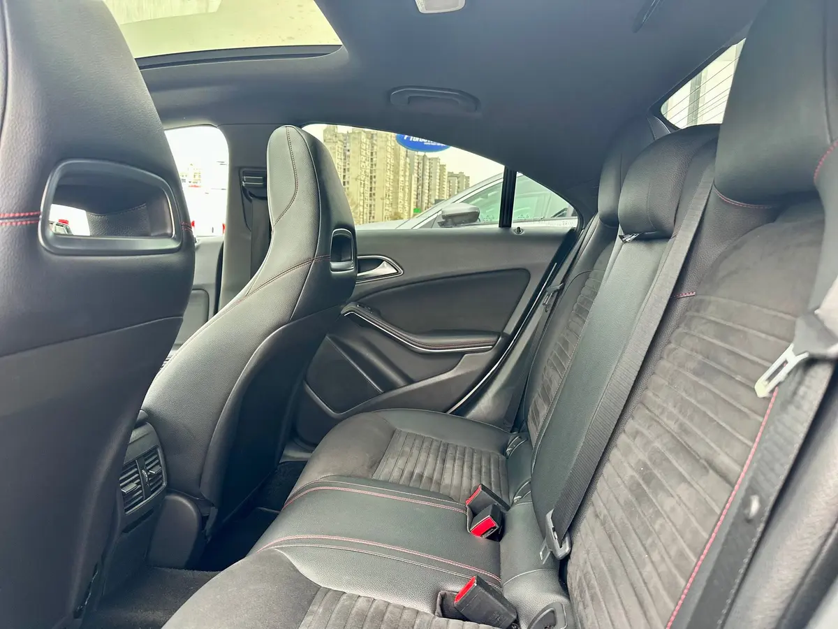 Mercedes-Benz CLA220 CDI AMG - 18