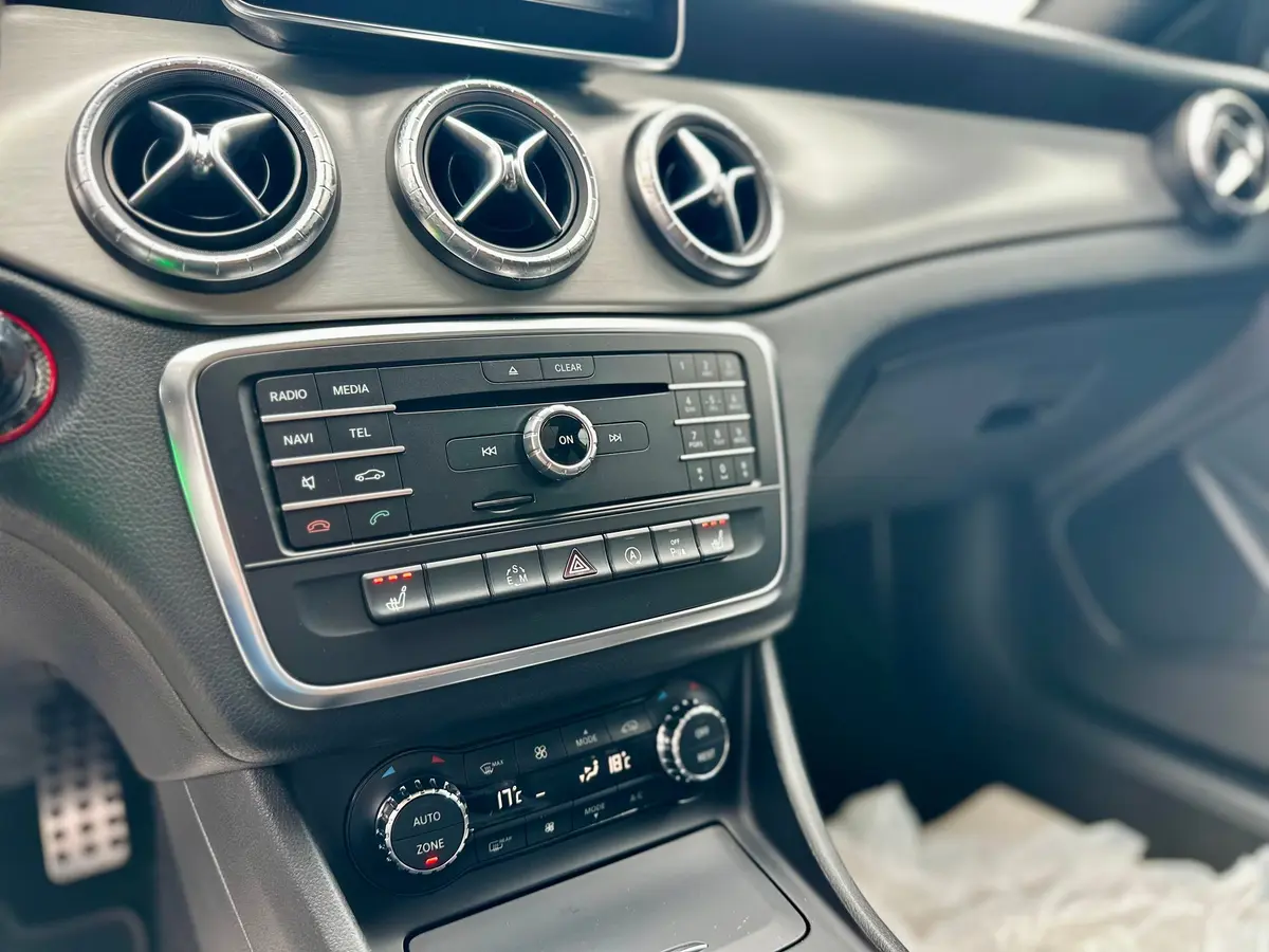 Mercedes-Benz CLA220 CDI AMG - 16