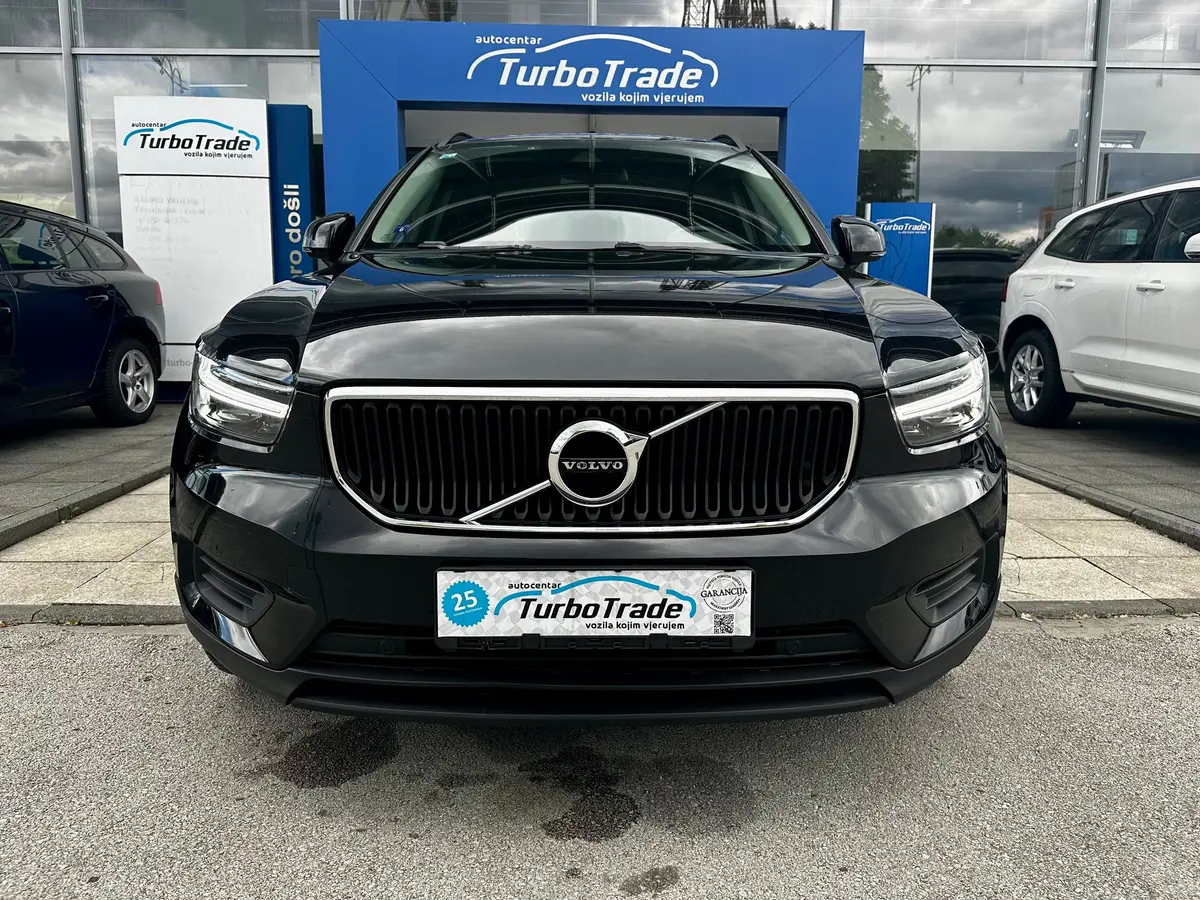 Volvo XC40 D3 AWD - 2