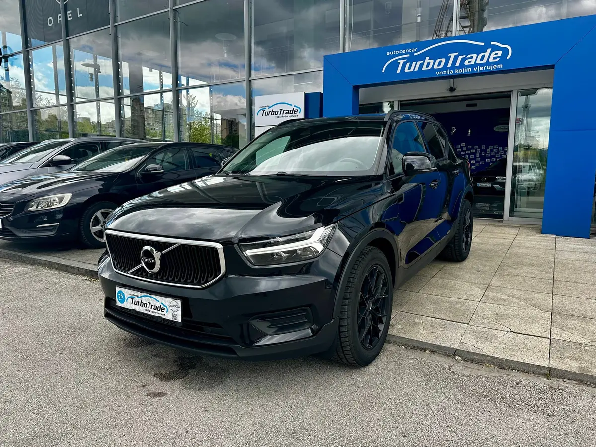 Volvo XC40 D3 AWD - 3
