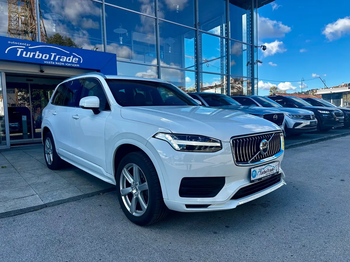Volvo XC90 B5 AWD Momentum 7 PL