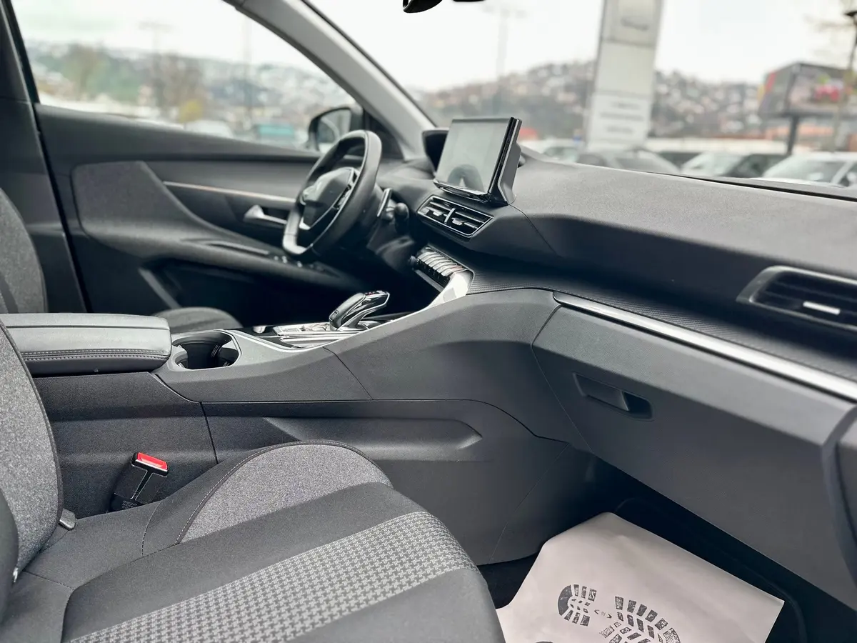 Peugeot 3008 1.2 PureTech Business - 11