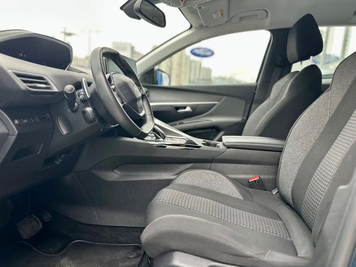 Peugeot 3008 1.2 PureTech Business - 9