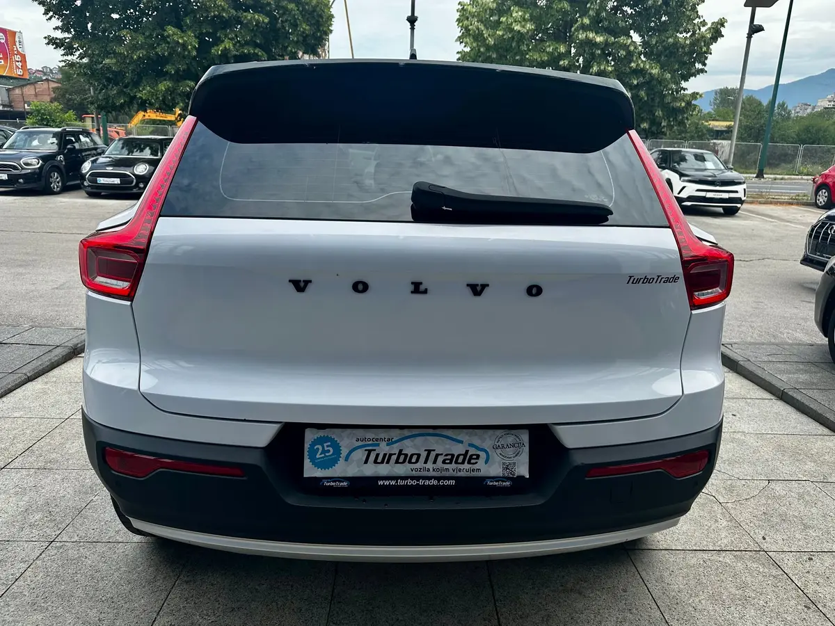 VOLVO XC40 T4 RECHARGE - 7