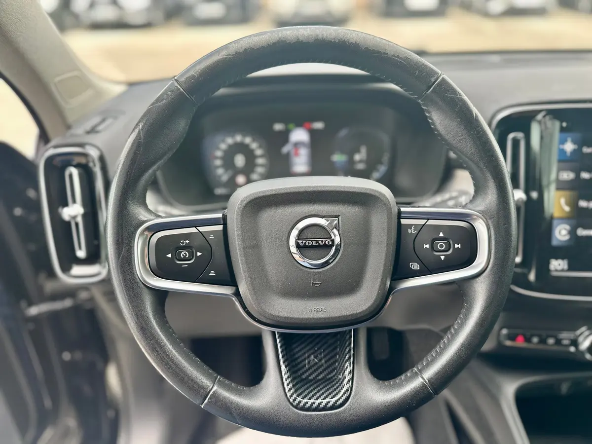 VOLVO XC40 T4 RECHARGE - 12