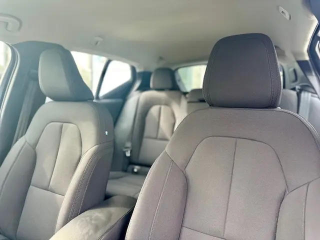 VOLVO XC40 T5 RECHARGE - 11