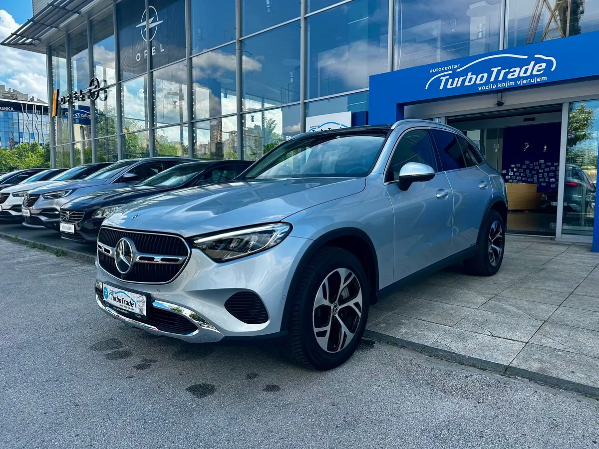 Mercedes-Benz GLC300 E 4Matic - 3