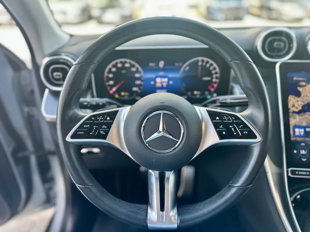 Mercedes-Benz GLC300 E 4Matic - 13