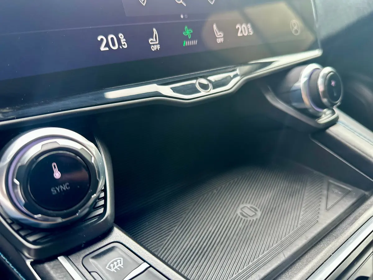 Lynk And Co O1 1.5 PHEV Domet 70km - 15