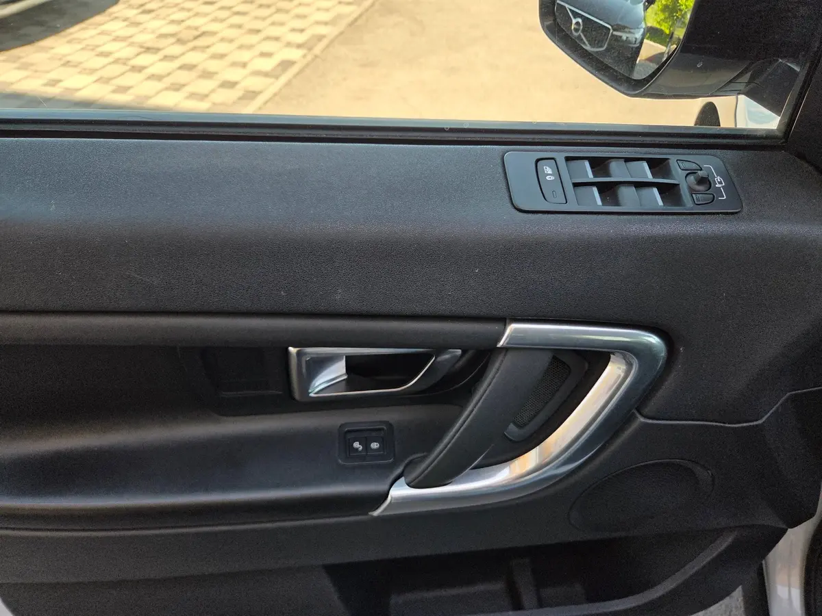 LAND ROVER DISCOVERY SPORT 4WD - 21