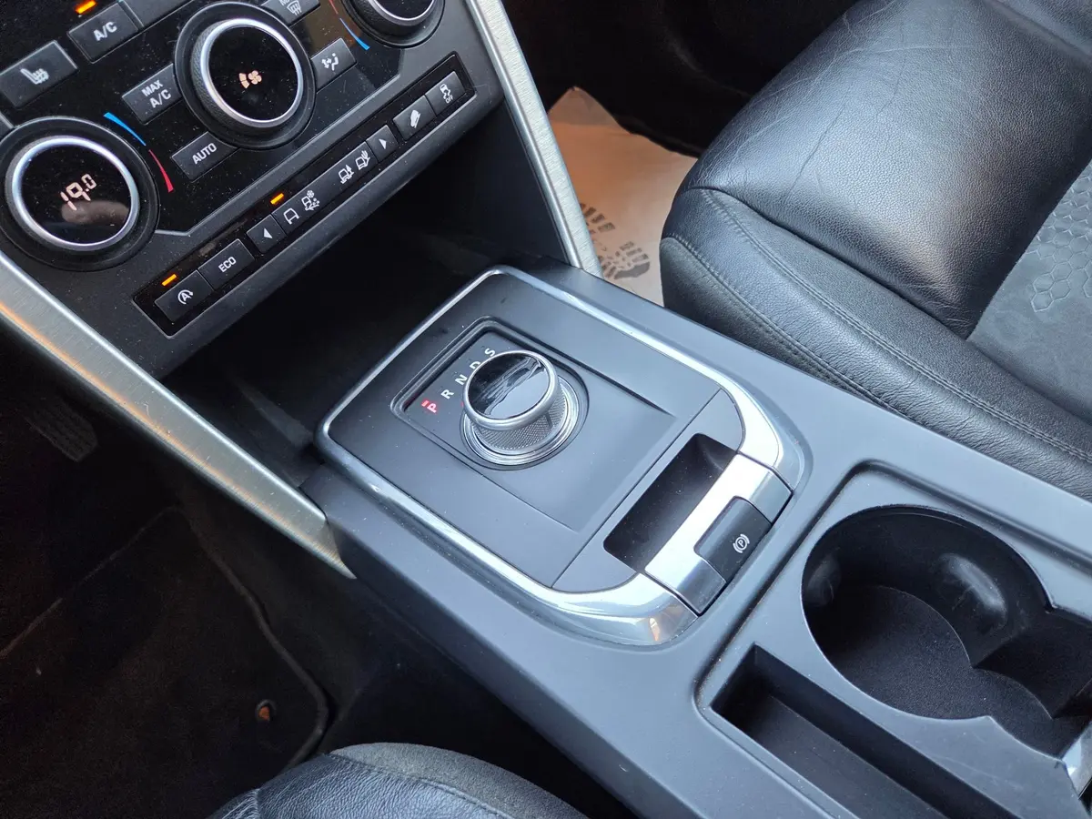 LAND ROVER DISCOVERY SPORT 4WD - 13