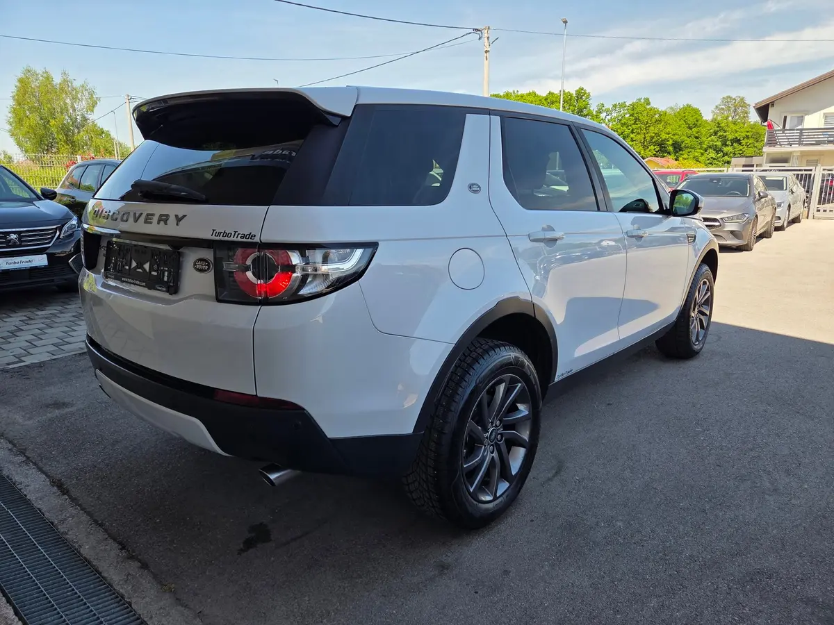 LAND ROVER DISCOVERY SPORT 4WD - 7