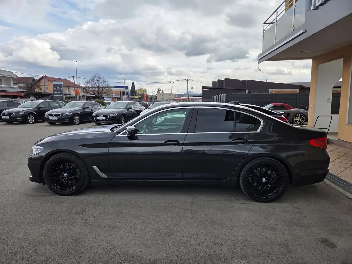 BMW 520 D AUT  - 4