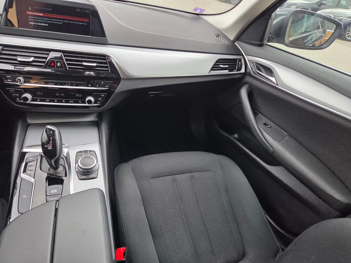 BMW 520 D AUT  - 11