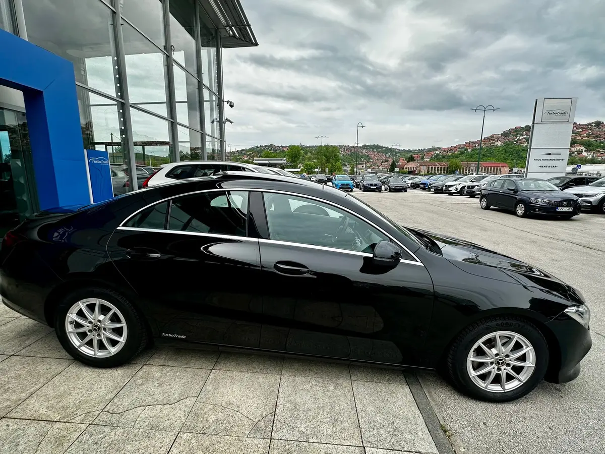 Mercedes-Benz CLA 180D Coupe  - 4