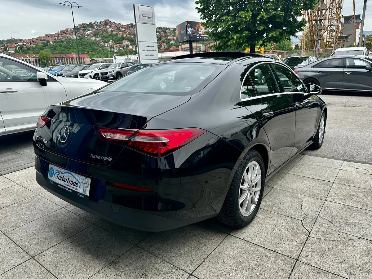 Mercedes-Benz CLA 180D Coupe  - 8