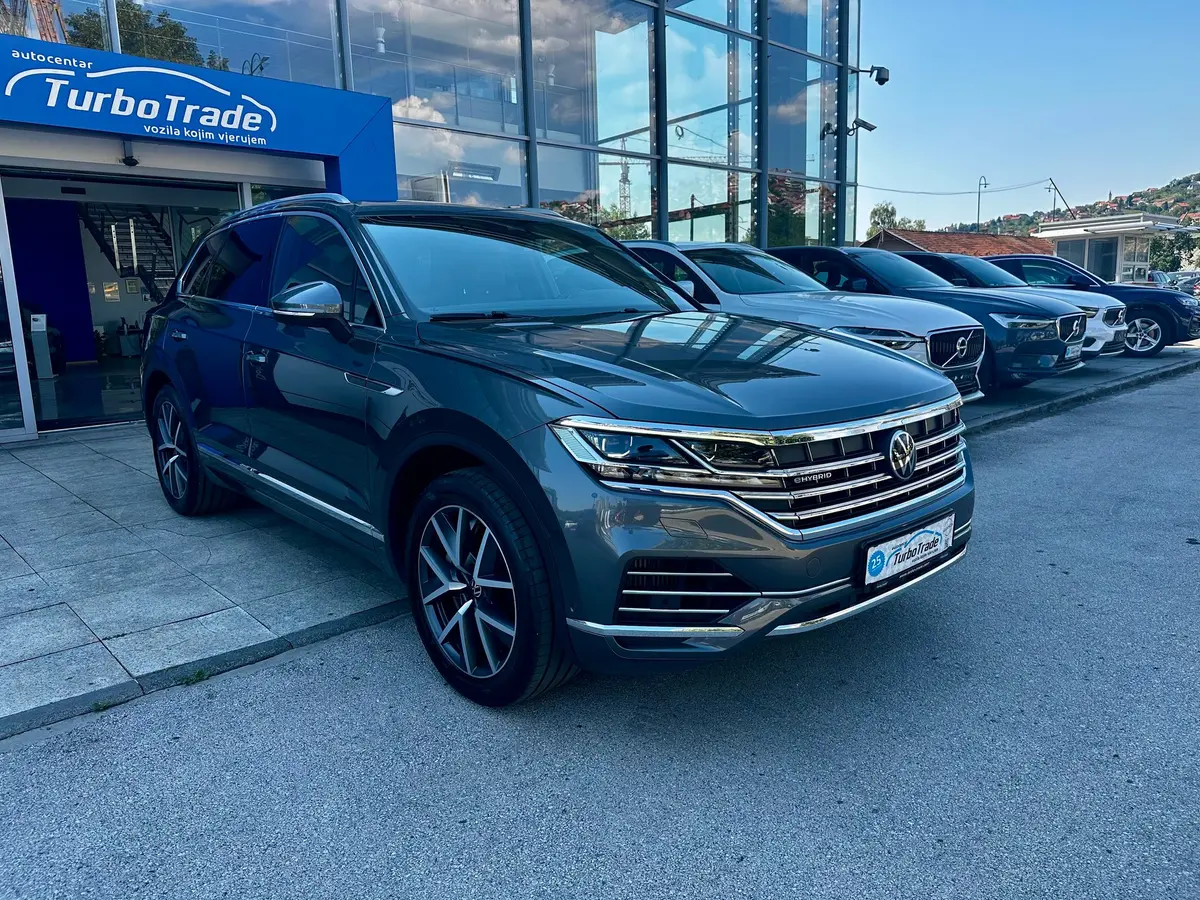Volkswagen Touareg 3.0 V6 Hybrid 4Motion