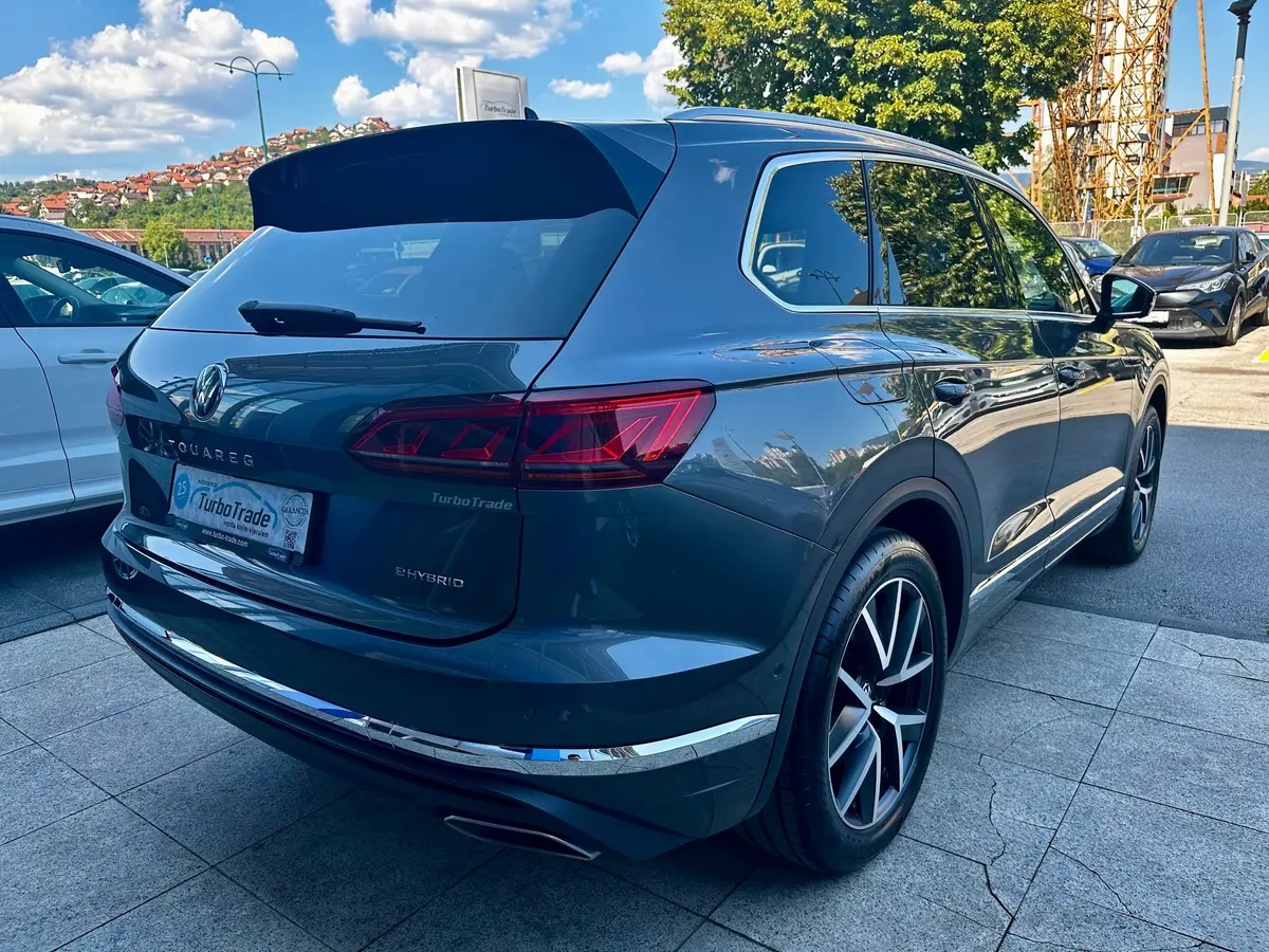 Volkswagen Touareg 3.0 V6 Hybrid 4Motion - 8