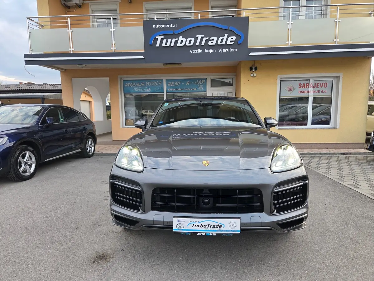 Porsche Cayenne Coupe 3.0 V6 - 2